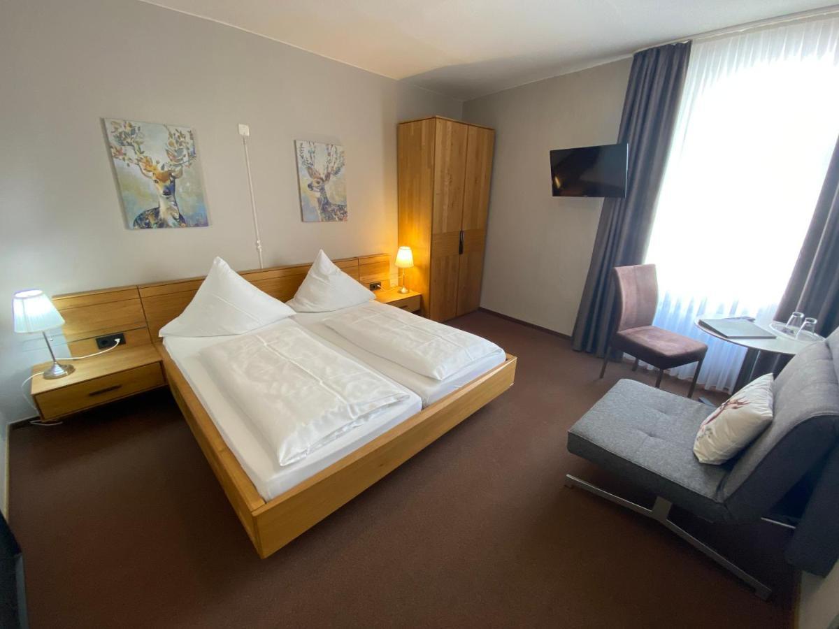 Weingutshotel Piesporter Goldtroepfchen Ngoại thất bức ảnh
