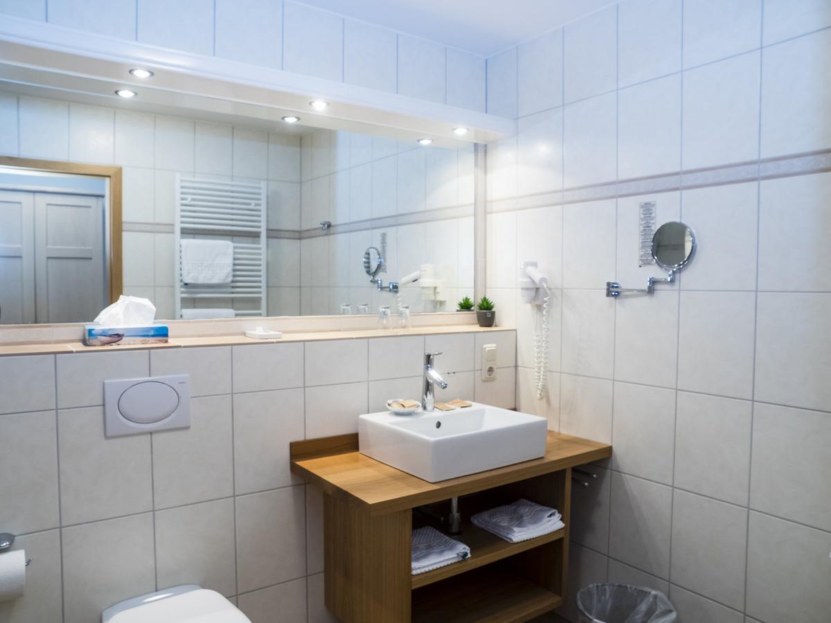 Weingutshotel Piesporter Goldtroepfchen Ngoại thất bức ảnh