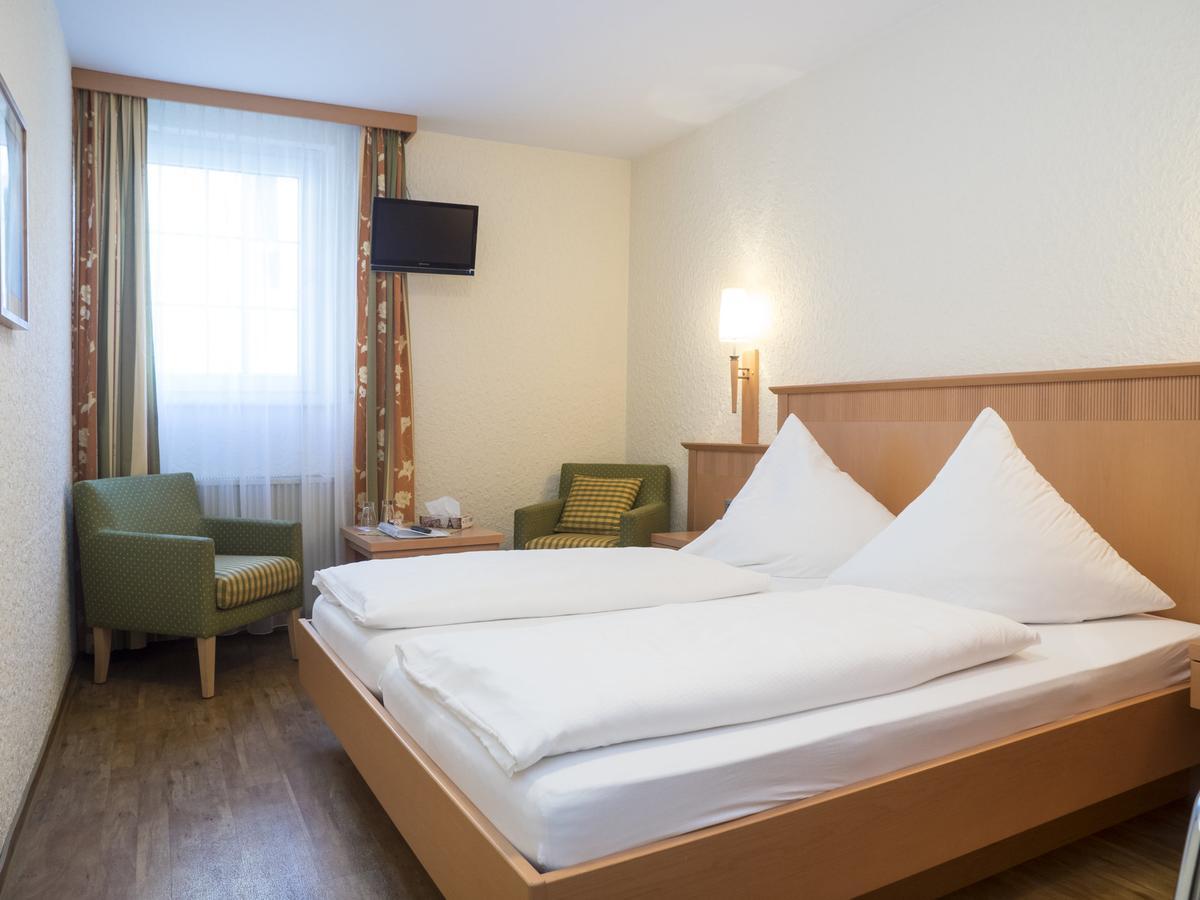 Weingutshotel Piesporter Goldtroepfchen Ngoại thất bức ảnh
